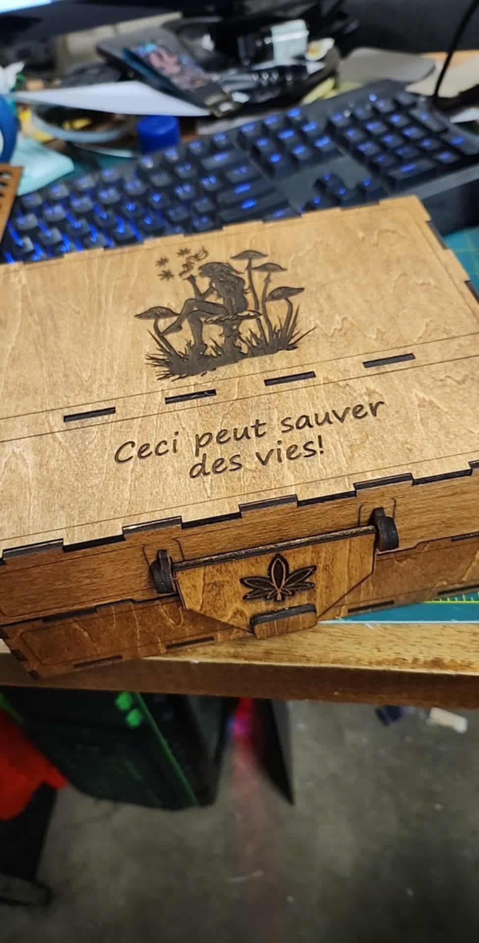 Boite de transport fait en bois Lakata Montréal